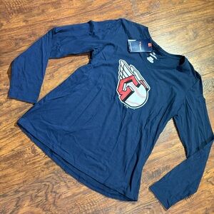 NWT Fanatics women’s size L Cleveland Guardians long sleeve v neck top